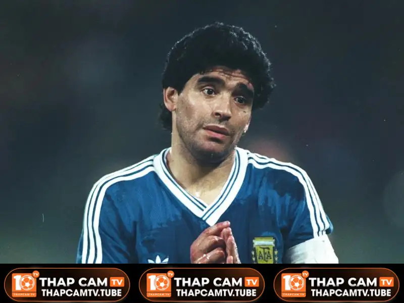 Diego Maradona - Huyền thoại trong lòng người yêu thích