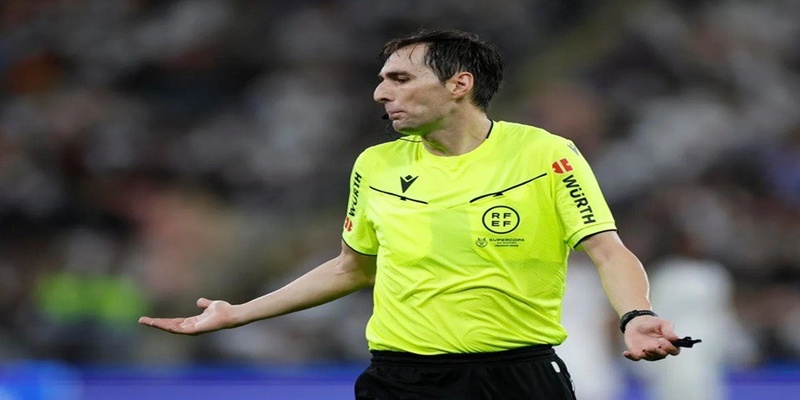 Thông tin Real Madrid tung video công kích trọng tài